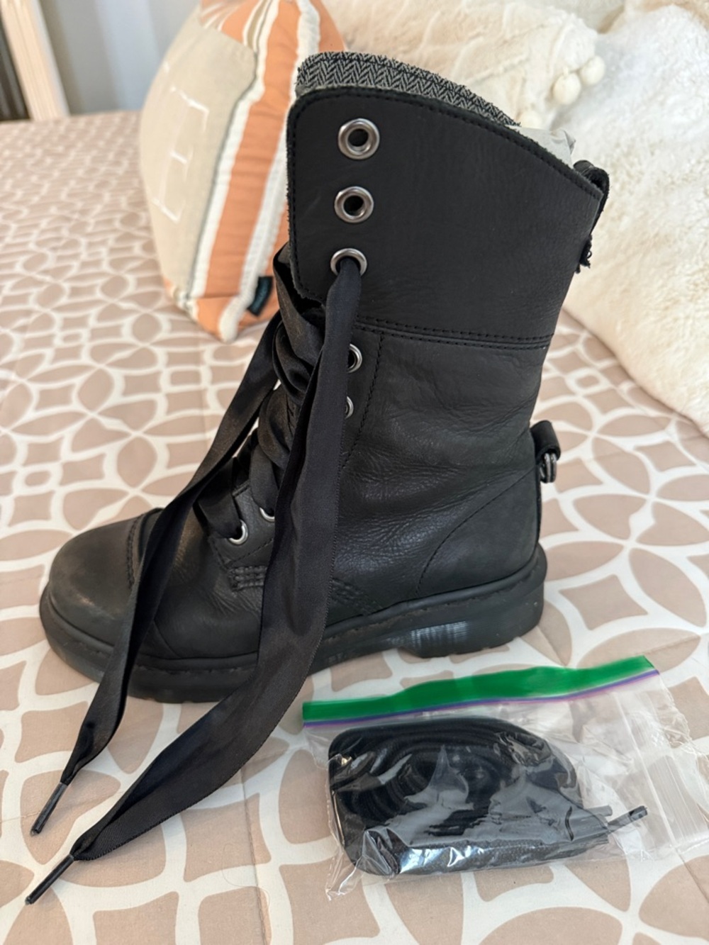 Dr Martens- Women's Black Lace-Up Combat Boots